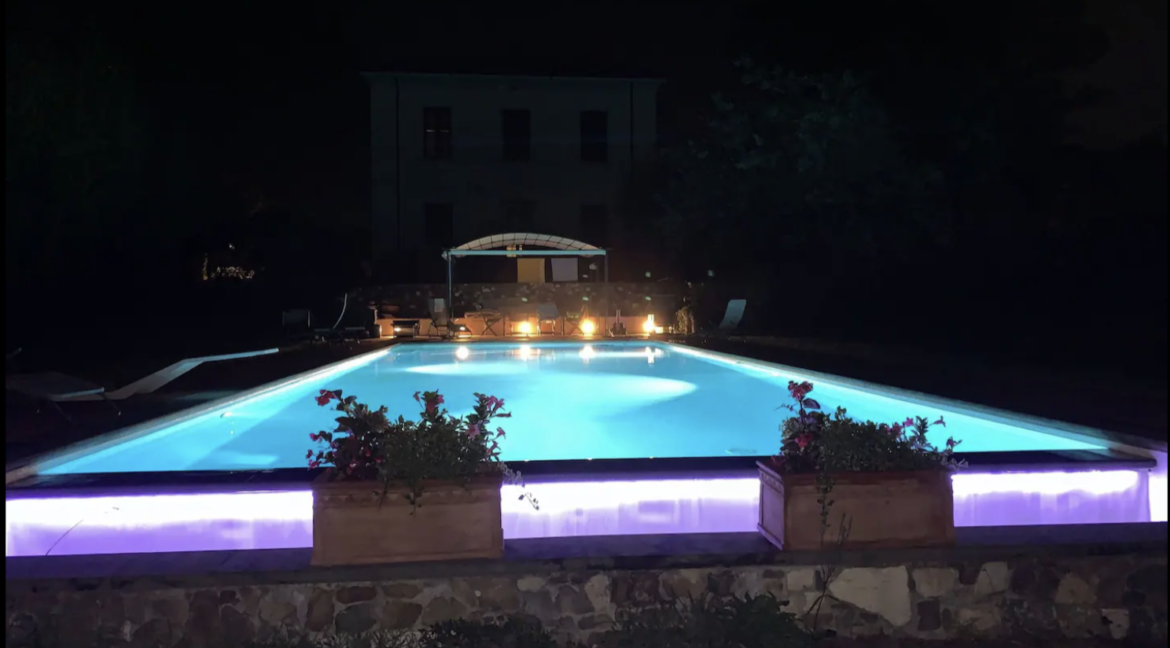 Piscina notte